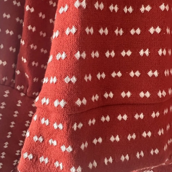 Very cute top, puff sleeve, very soft fabric - Picture 5 of 7